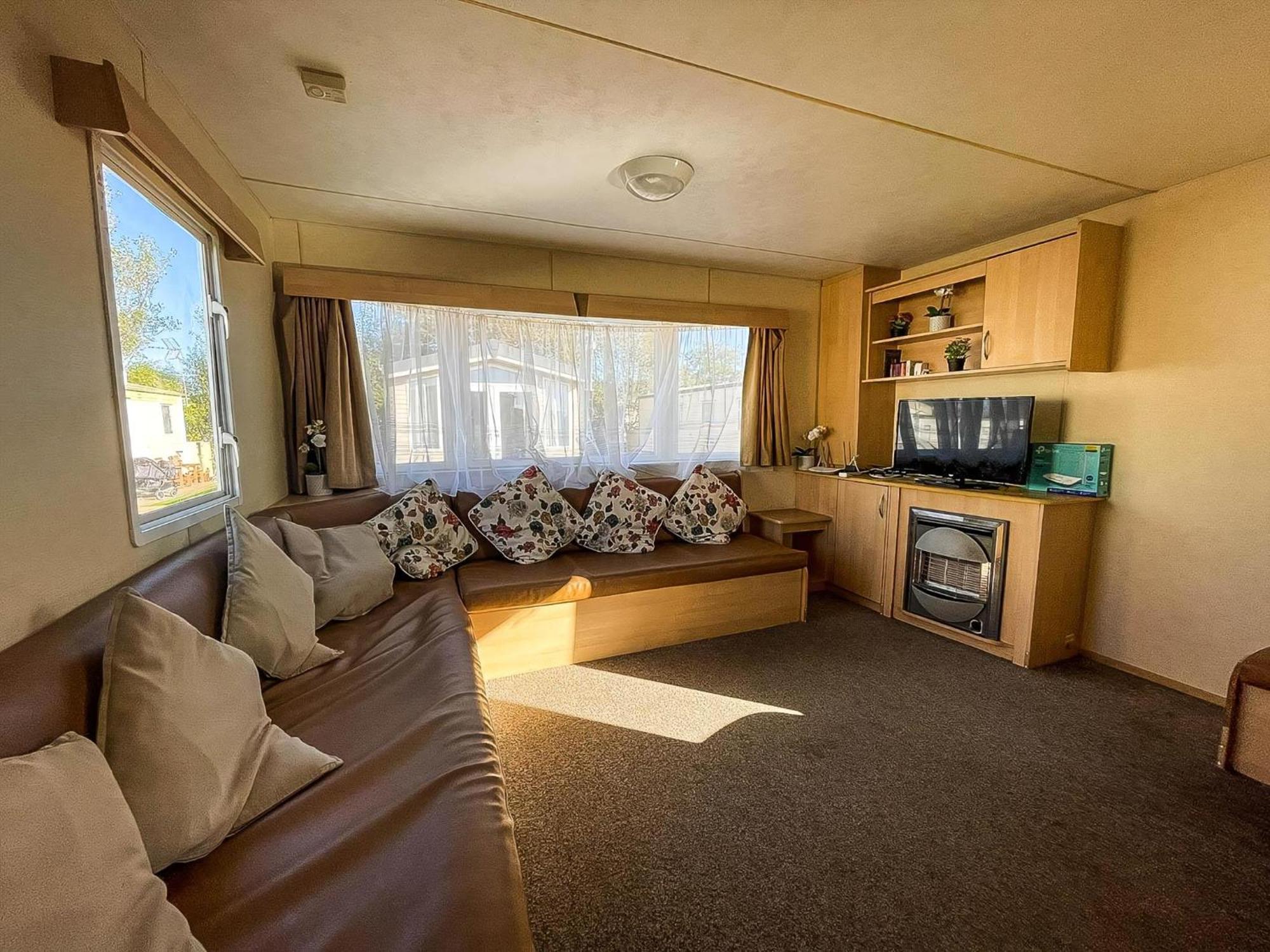 Lovely 8 Berth Caravan At St Osyth Beach Holiday Park Ref 28101G Clacton-on-Sea Exterior foto